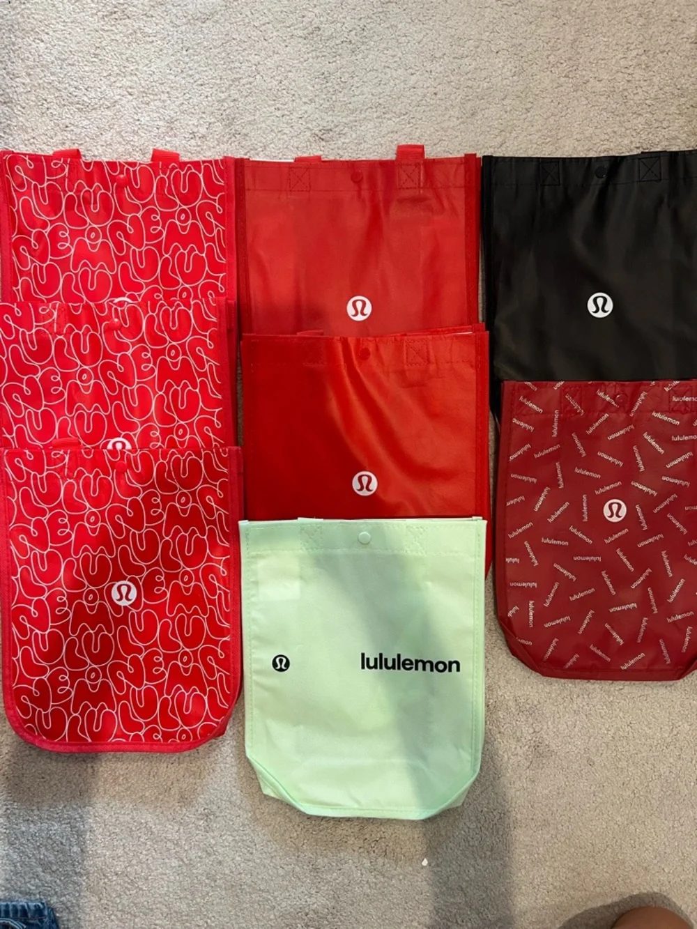 Lululemon Shopping Bags (8)